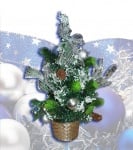 Коледна елха с украса в саксия