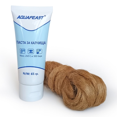 Комплект паста за калчища 65 г и калчища AQUAFEAST
