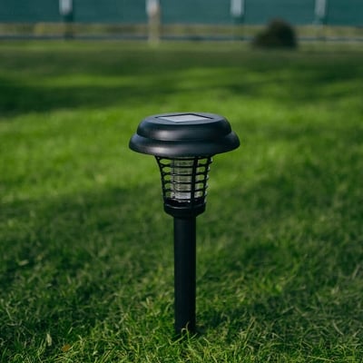 Соларна инсектицидна LED лампа Bradas - С КОЛЧЕ