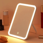 Настолно козметично LED огледало Ordinary