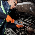 Шприц за експлоатационни течности NEO Tools 10-805 - 200 мл