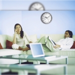 Стенен часовник с термометър и хигрометър