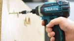 Ударен акумулаторен винтоверт DTD152 Makita