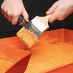 Шпакла MOTIVE за почистване на валяци и четки за боядисване